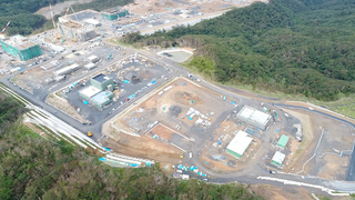 奄美大島自衛隊基地建設現場・上空から.jpg